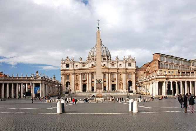 City Sightseeing Rome Hop-On Hop-Off Bus Tour - Stop 7: Piazza Venezia and the Vittorio Emanuele II Monument