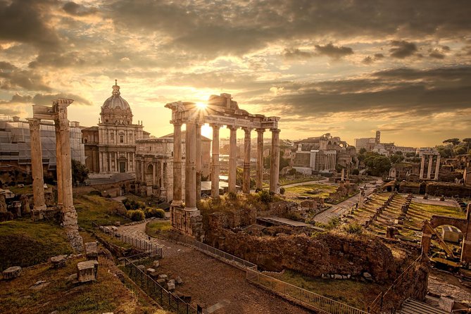 Colosseum, Palatine Hill and Roman Forum Guided Tour - Live guide or audio guide?