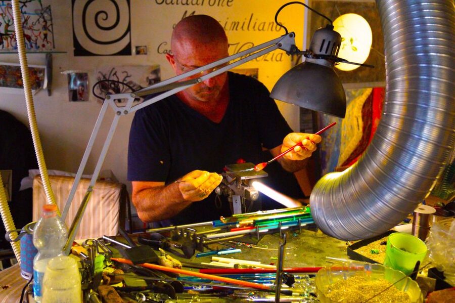 Create Your Glass Artwork: Private Lesson With Local Artisan - Meeting a Venetian glass artist in his workshop