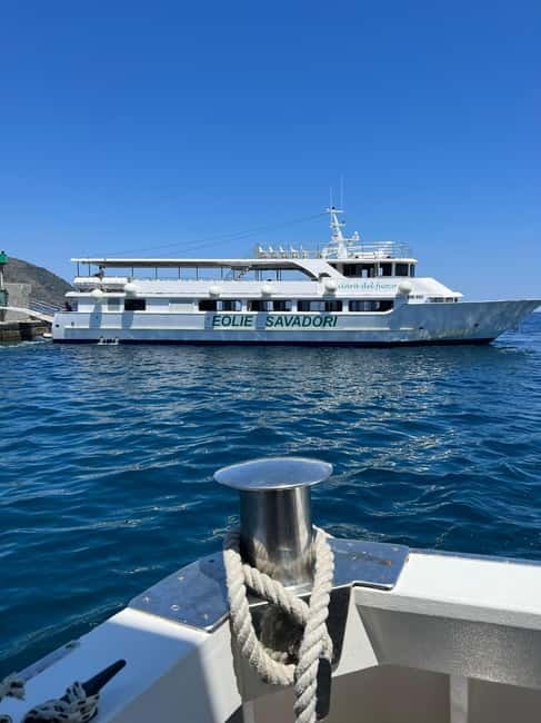 Da Tropea: Lipari Panarea Stromboli by night - Tropea port: arrive early and keep your ticket handy