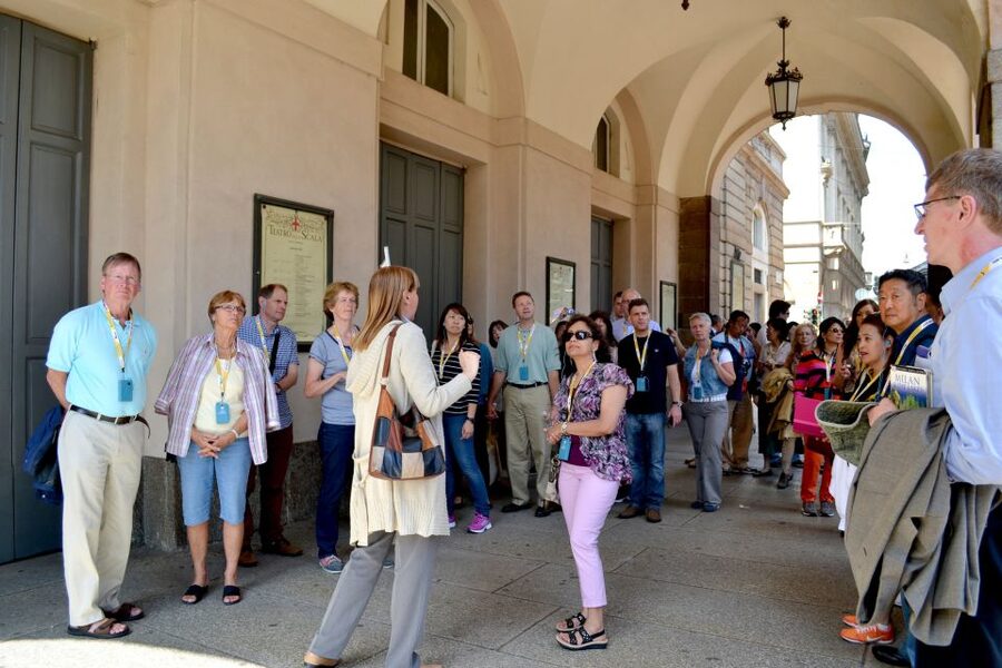 Da Vinci's Last Supper & Milan Sightseeing Tour - The short bus transfer to Santa Maria delle Grazie
