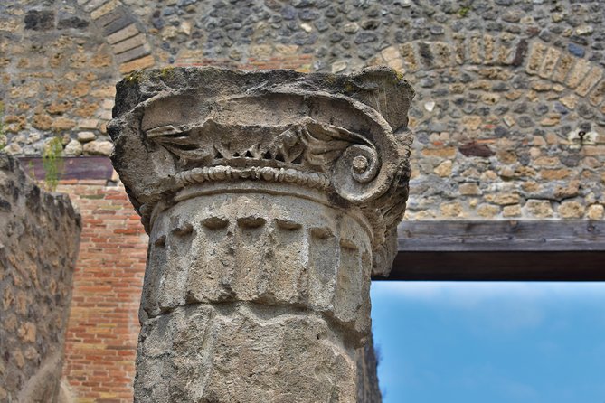 Discover the Ancient Ruins of Pompeii: Day Trip from Rome - Cameo and limoncello stops