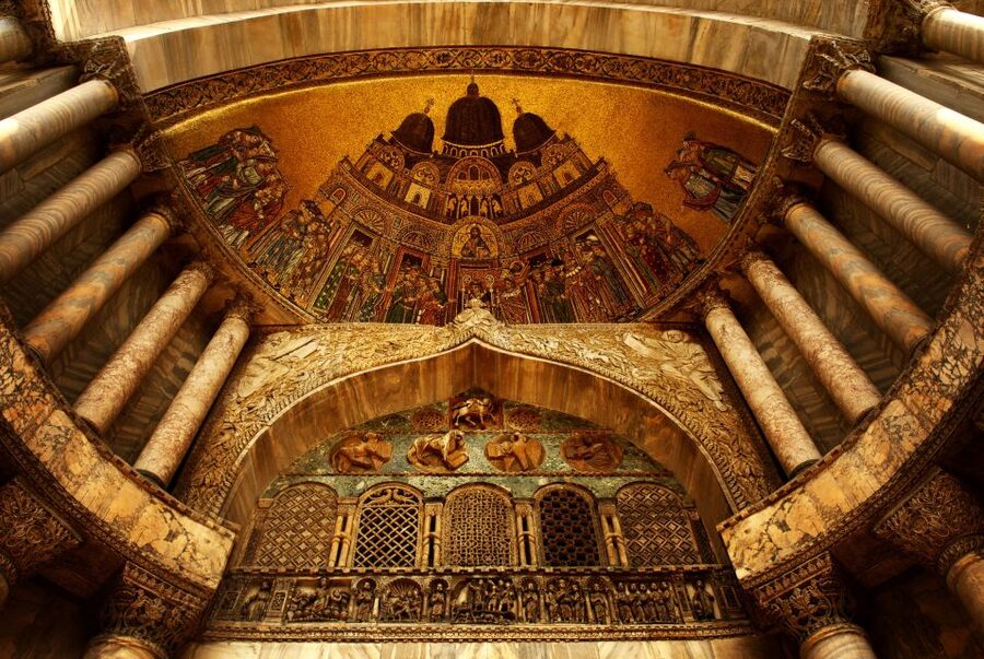 Doge's Palace & St. Mark's Basilica with Terrace Access Tour - Entering Doge’s Palace by the priority route