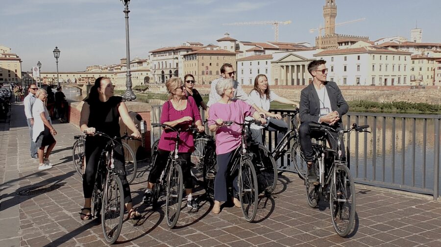 Florence: 2-Hour Guided Bike Tour - The Duomo and Piazza della Repubblica