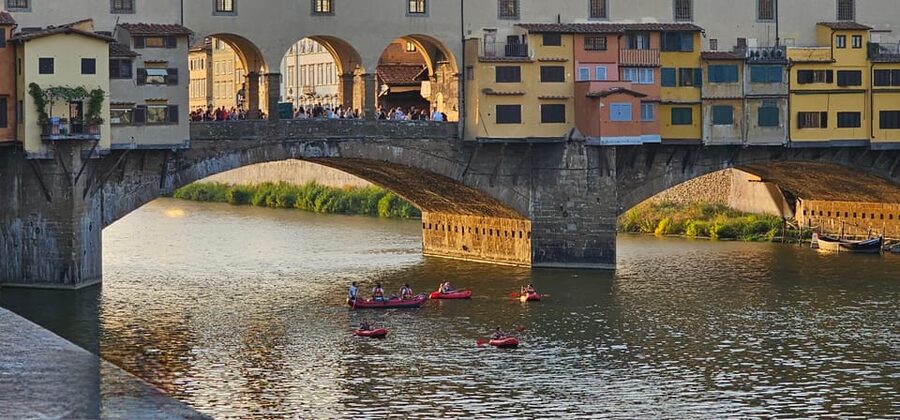 Florence: 2-Hour Guided Bike Tour - Crossing the Arno at Santa Trinita