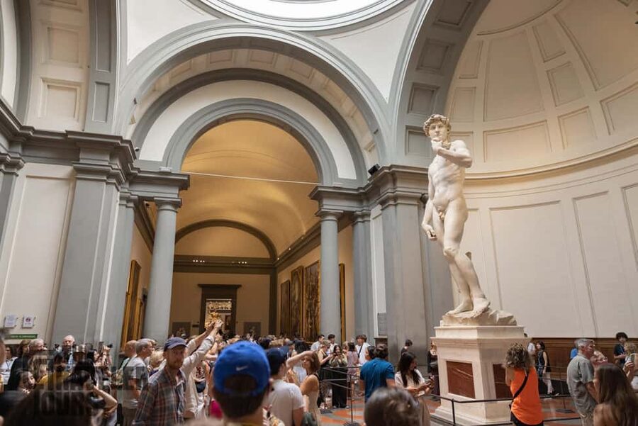 Florence: Accademia Gallery Reserved Entry Ticket - Meeting the host at Via Ricasoli 39