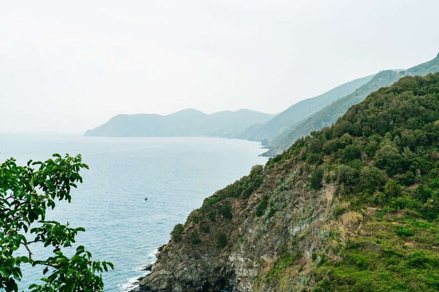 Florence: Cinque Terre Day Trip with Optional Hike - Riomaggiore closes the route