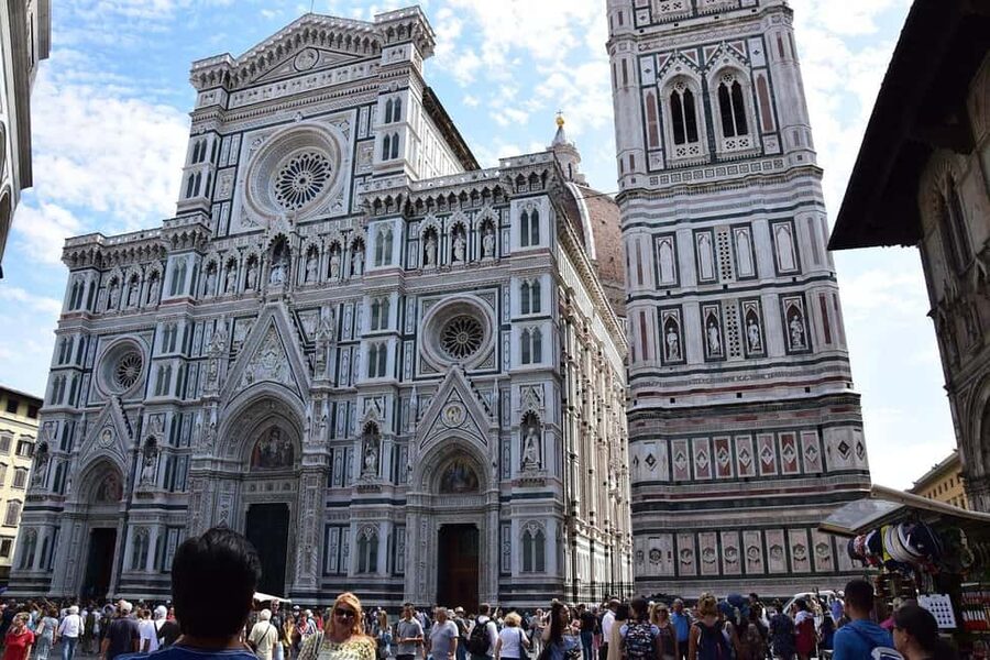 Florence: Duomo Cathedral Guided Tour - The Cathedral exterior and Florence’s rise