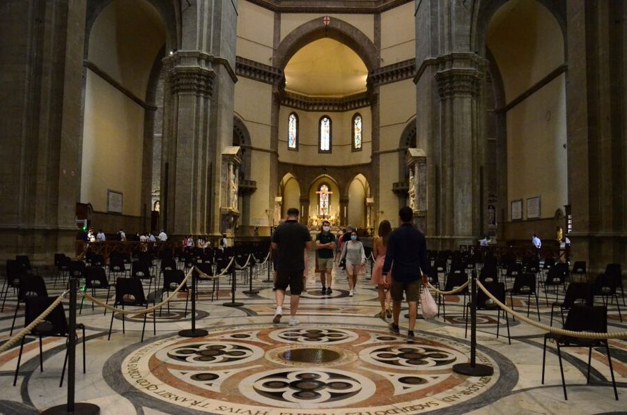 Florence: Duomo Complex Tour with Giotto Tower Ticket - Seeing Santa Maria del Fiore from inside and out