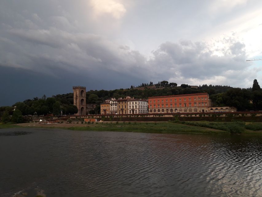 Florence: Eco-Friendly Golf Cart City Tour with Audio Guide - Audio guide or local conversation?