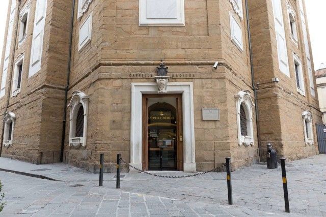 Florence: Firenze Card Official Museum City Pass - Discounts beyond the museum doors