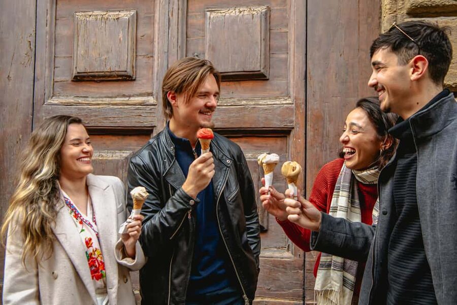 Florence: Flavours of Tuscany Food Tour - The first tasting: a quick lesson in Florentine food