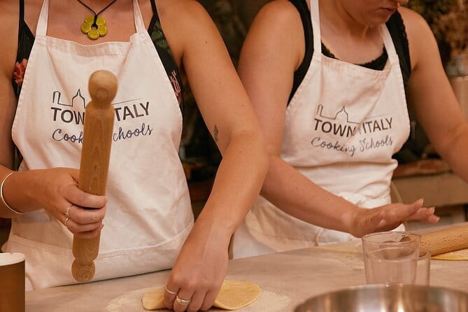 Florence Food Tour with Truffle Pasta, Steak & Free Flowing Wine - The main meal: truffle pasta and Florentine steak