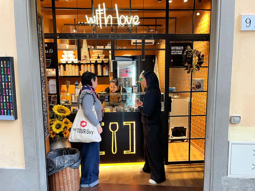 Florence: Food Walking Tour with Local Steak and Tuscan Wine - Handmade pasta in Oltrarno