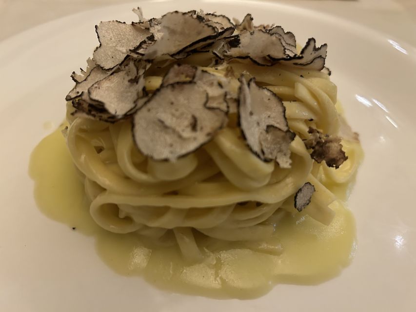 Florence: Guided Food Tour with Fiorentina Steak and Wine - Why this tour works well on a first night