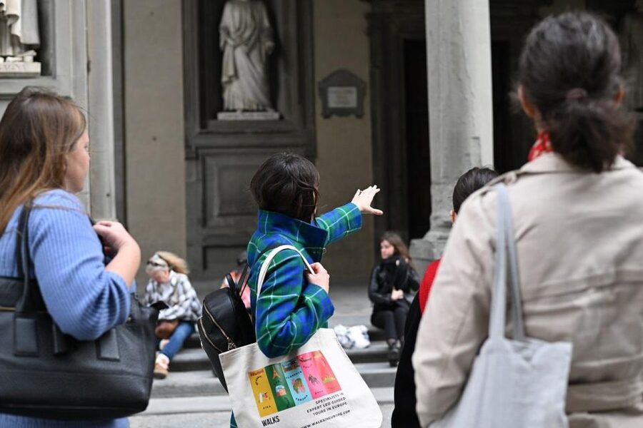 Florence: Guided Tour of Medici Family Secrets and Chapels - Why the Medici story works so well on foot
