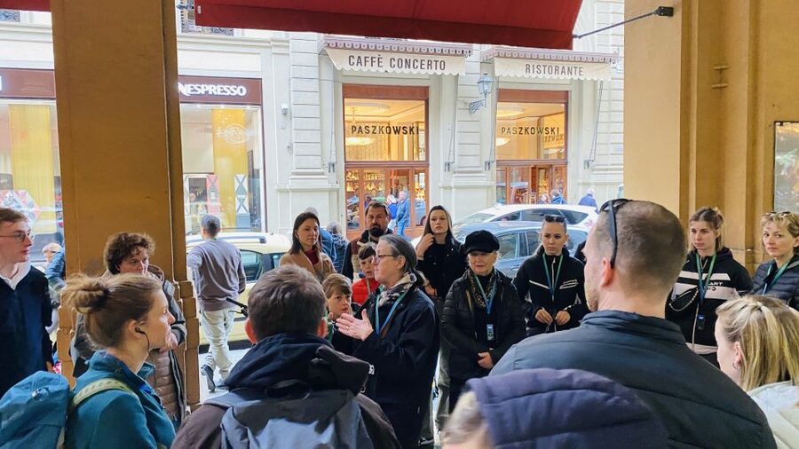 Florence: Guided Walking Tour - The Duomo complex and Piazza del Duomo