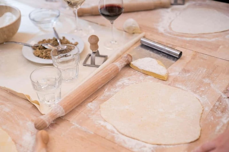Florence: Handmade Ravioli & Pasta Class with Unlimited Wine - Key points at a glance