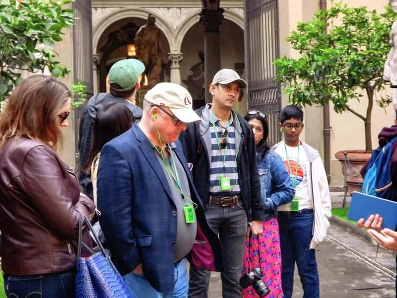 Florence: Medici Family Guided Walking Tour - Walking time, footwear, and practical comfort