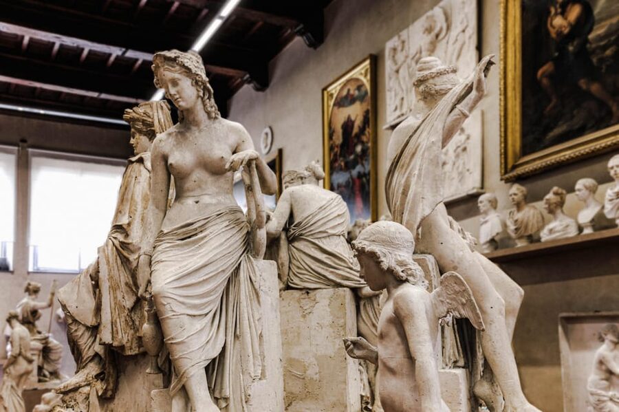 Florence: Michelangelo's David Reserved Entry Tickets - Inside the Accademia: a sensible route