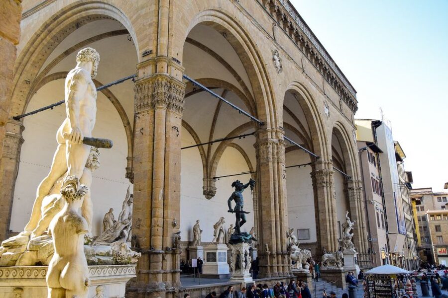 Florence: Mysteries of the Medici Guided Walking Tour - Following Medici power through Florence’s streets