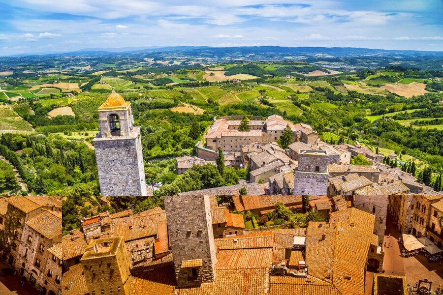 Florence: Pizza and Gelato Class at a Tuscan Farmhouse - Wood-fired pizza, Chianti, and a proper meal