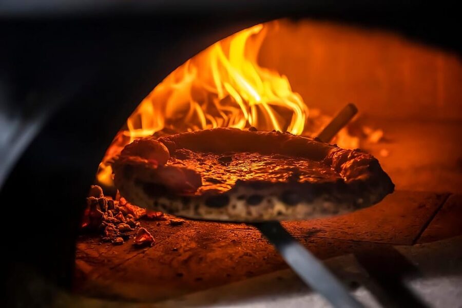 Florence: Pizza and Gelato Experience with Unlimited Wine - The chefs make a real difference