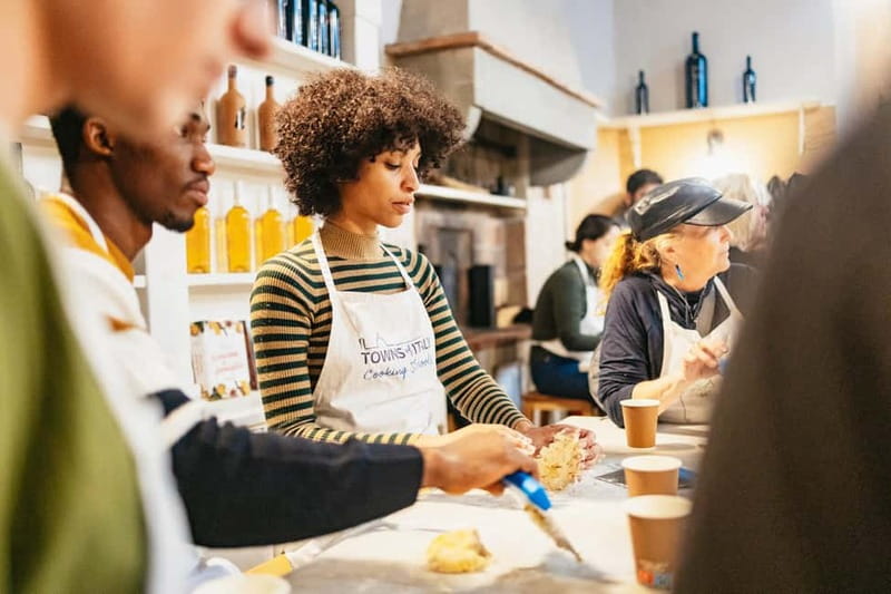 Florence: Premium Cooking Class for Pasta and Gelato - Cooking pasta in the heart of Florence