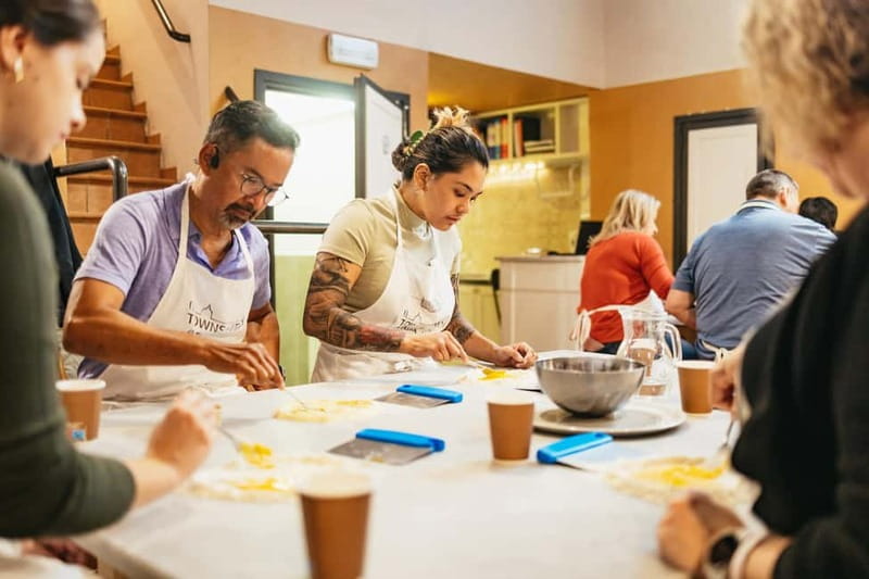 Florence: Premium Cooking Class for Pasta and Gelato - The premium Central Market visit