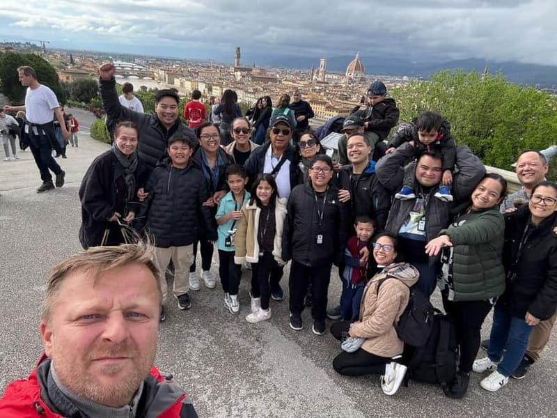 Florence: Private Electric Mini Car Tour with Local Guide - Why an electric mini car works well in Florence