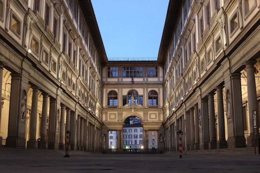 Florence: Private Uffizi Gallery Discovery Tour with Ticket - The Vasari Corridor view after the gallery