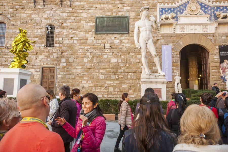 Florence: Private Walking Tour of Florence's Hidden Gems - Piazza della Signoria, Palazzo Vecchio, and Neptune