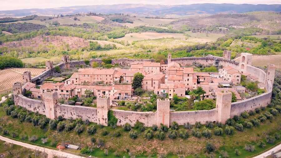 Florence: S. Gimignano, Siena, Chianti & Wine Tasting Lunch - Monteriggioni, the small fortified stop