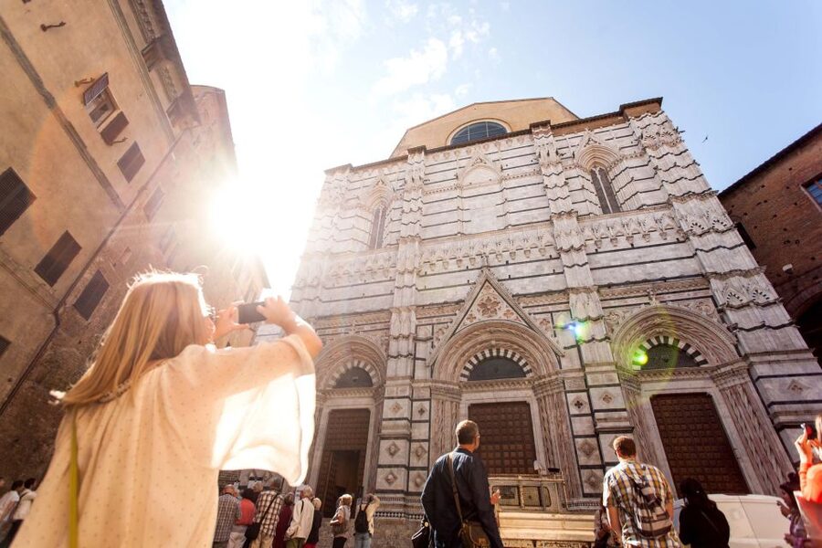 Florence: Siena, San Gimignano & Monteriggioni with Tasting - Key points at a glance