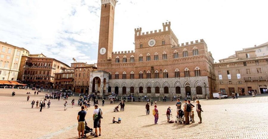 Florence: Siena, San Gimignano & Monteriggioni with Tasting - Free time in San Gimignano