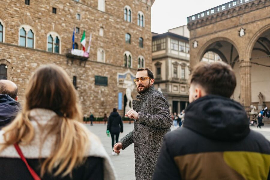 Florence: Skip-the-Line Uffizi Small Group Tour - Inside the Uffizi: a focused 1.5-hour route