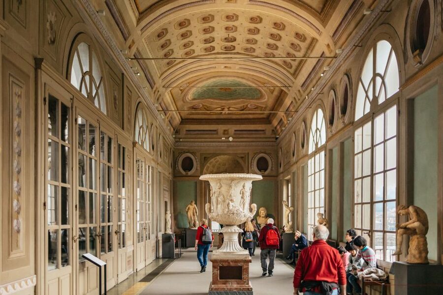 Florence: Skip-the-Line Uffizi Small Group Tour - Small groups, private options, and the human side of the visit