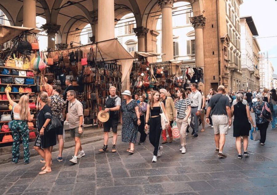 Florence: Small Group Guided Walking Tour - The guides make the difference