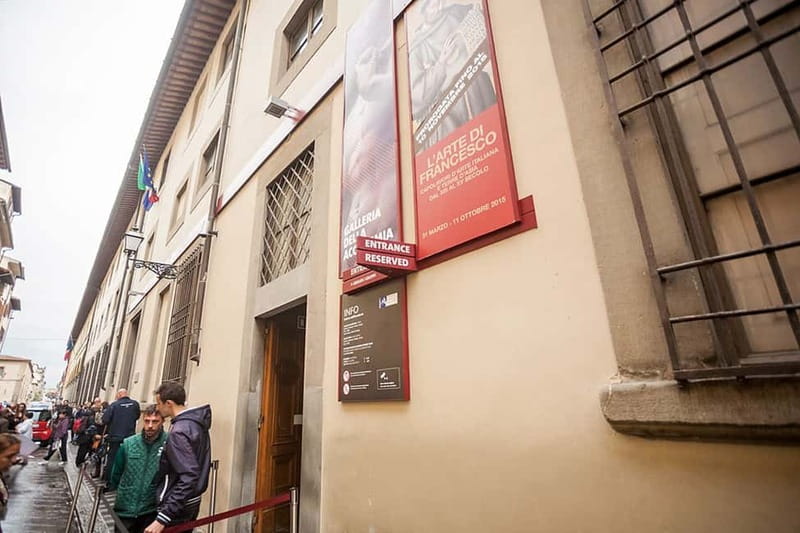 Florence: Timed Entrance Ticket to Michelangelo’s David - Seeing David in person