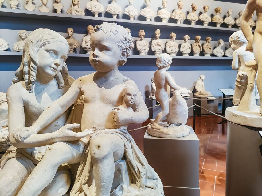 Florence: Timed Entry Ticket to Michelangelo's David & eBook - How Long You Need Inside