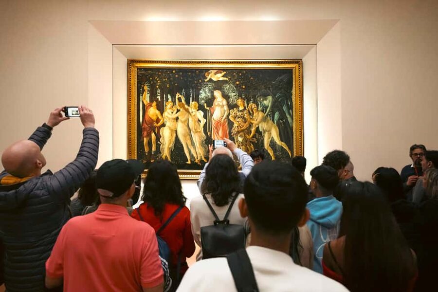 Florence: Uffizi Gallery Reserved-Entry VIP Tour - The guide makes or breaks the 90 minutes