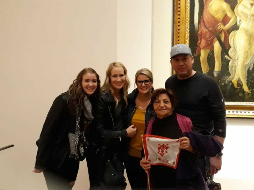 Florence: Uffizi Gallery Small Group Guided Tour - Leonardo’s Annunciation and the art of looking closely