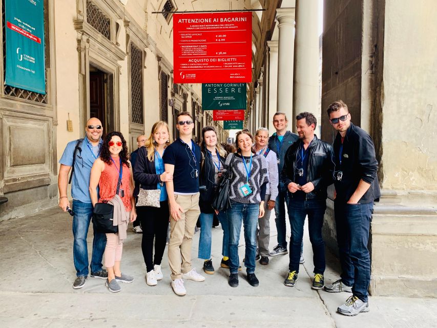 Florence: Uffizi Gallery Small-Group Guided Tour with Ticket - Entering the Uffizi with priority ticket access