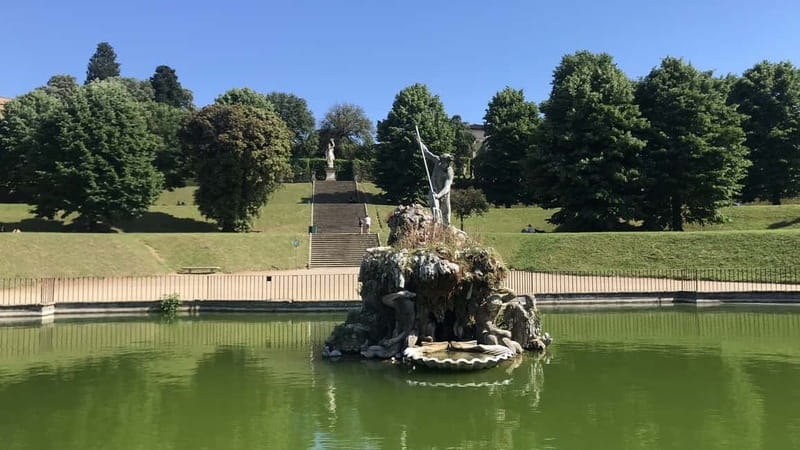 Florence: Uffizi, Pitti, Boboli and 7 Attractions 5-Day Pass - Pitti Palace: Medici power across the river