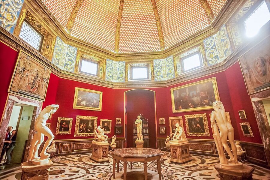 Florence: Uffizi Priority Ticket & Masterpieces Audio App - Breaks, stairs, and practical museum details