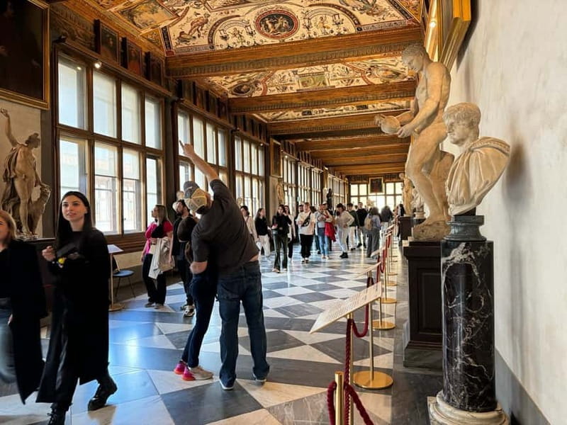 Florence: Uffizi Skip-the-Line Ticket & Digital Audio Guide - The Uffizi building is part of the visit