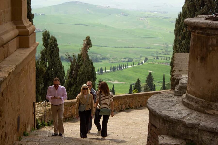 Florence: Valdorcia Wine, Brunello Montalcino, Montepulciano - What the small van changes