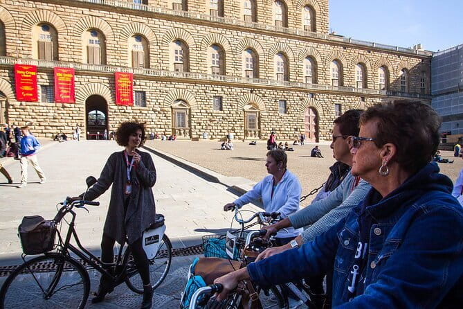 Florence Vintage Bike Tour–guided, small group or private option - A useful two-hour introduction to Florence