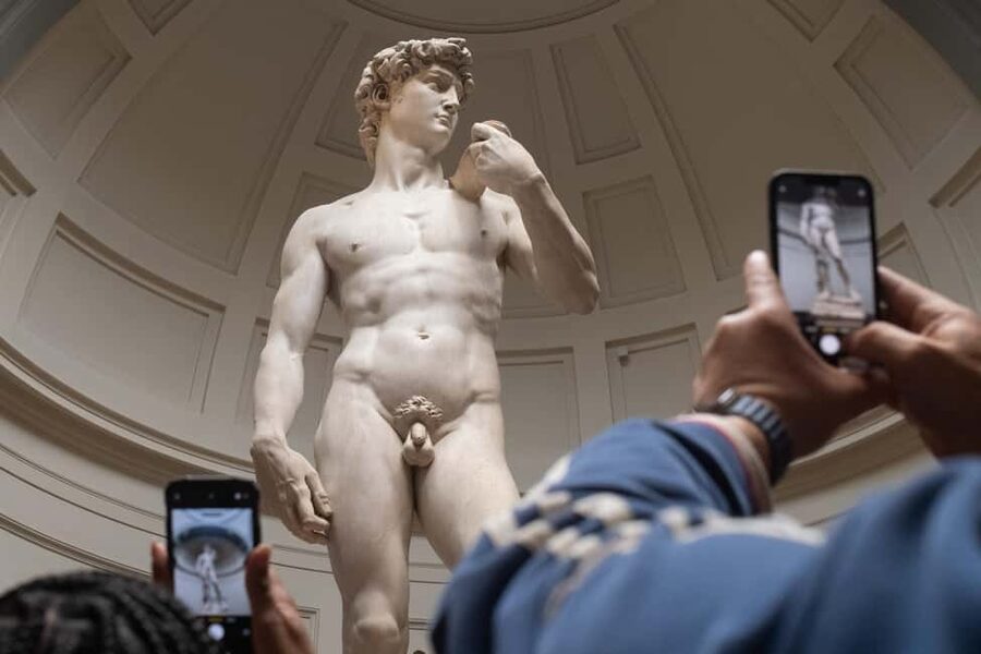 Florence: Walking Tour with David, Duomo & Uffizi Gallery - The Uffizi Gallery with a plan