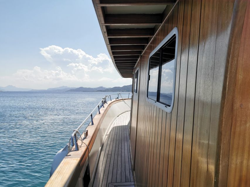 Forio: Ischia Island Boat Tour with Local Lunch and Swimming - Ischia Ponte, Porto d’Ischia, and the northern coast